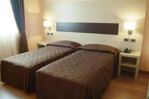 Arthur Солиньяно-Нуово